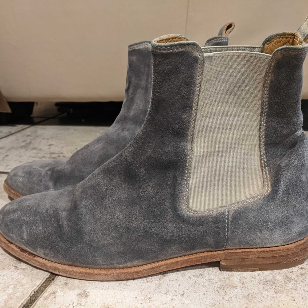 Grey suede Chelsea boots from French brand (Size 9)